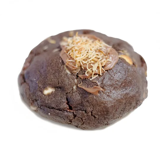 Dubai Style Cookie – tumma suklaakeksi, päällä suklaata ja rapeaa koristetta