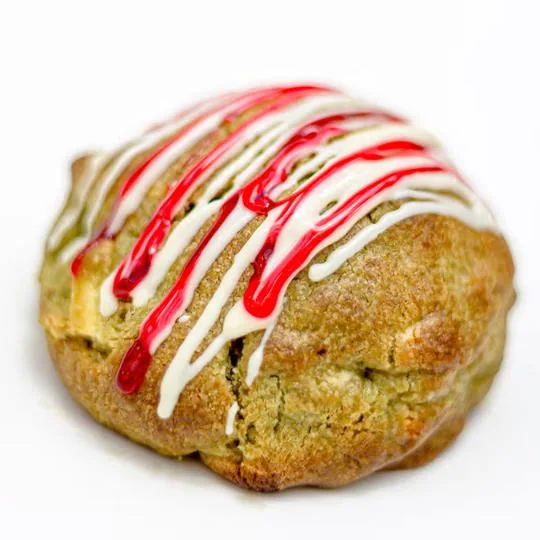 Matcha Strawberry -keksi